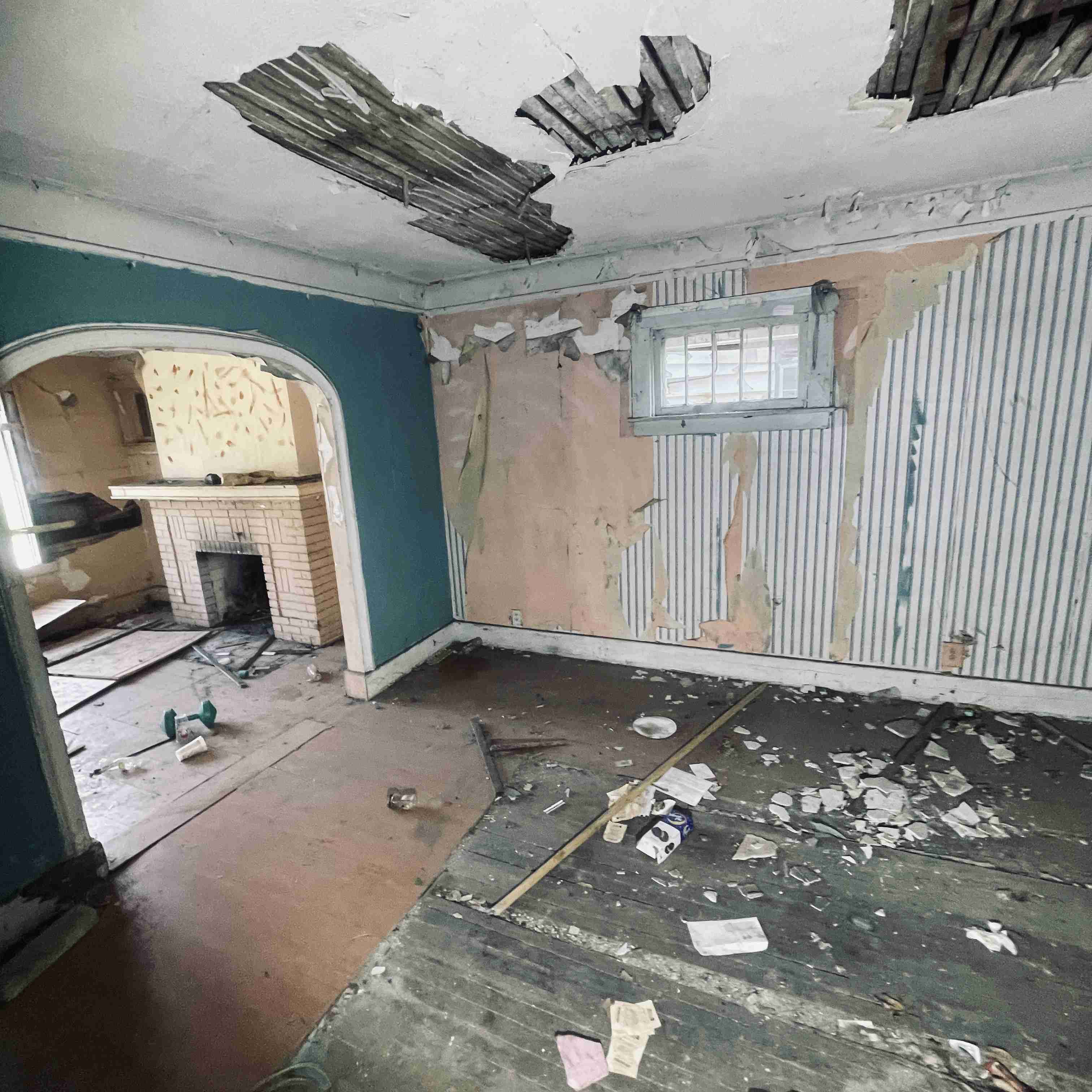 2537 Fullerton (34).jpg